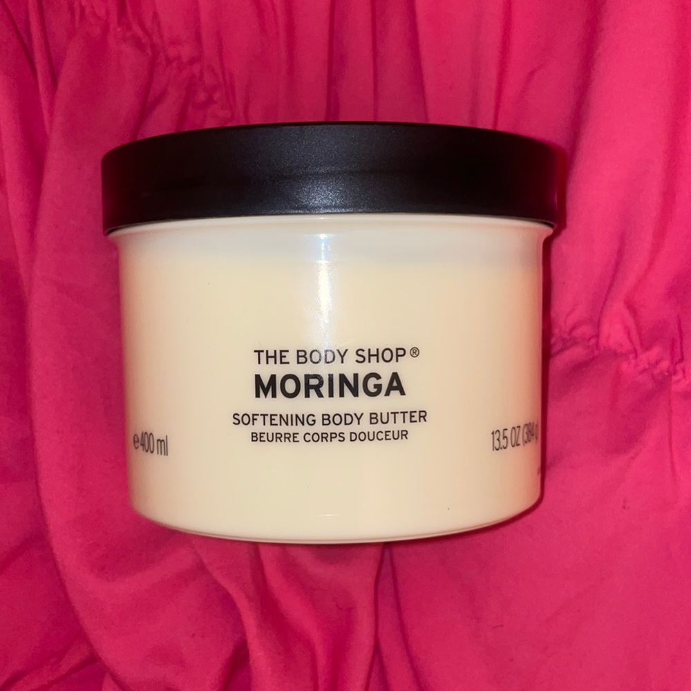 ✨The Body Shop moringa softening body butter✨